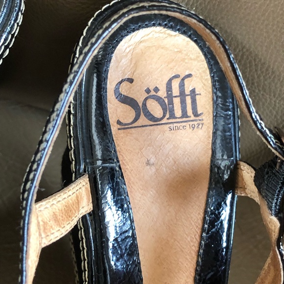 Sofft Women’s 8, Patent Leather Strappy Wedge Heels, Suede Wrapped, GUC - Picture 9 of 16